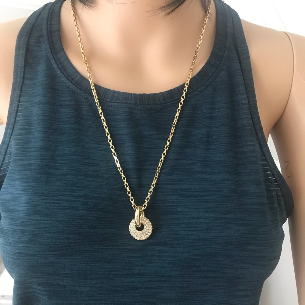 Gold colored & diamanté necklace. Adjustable length. NWT